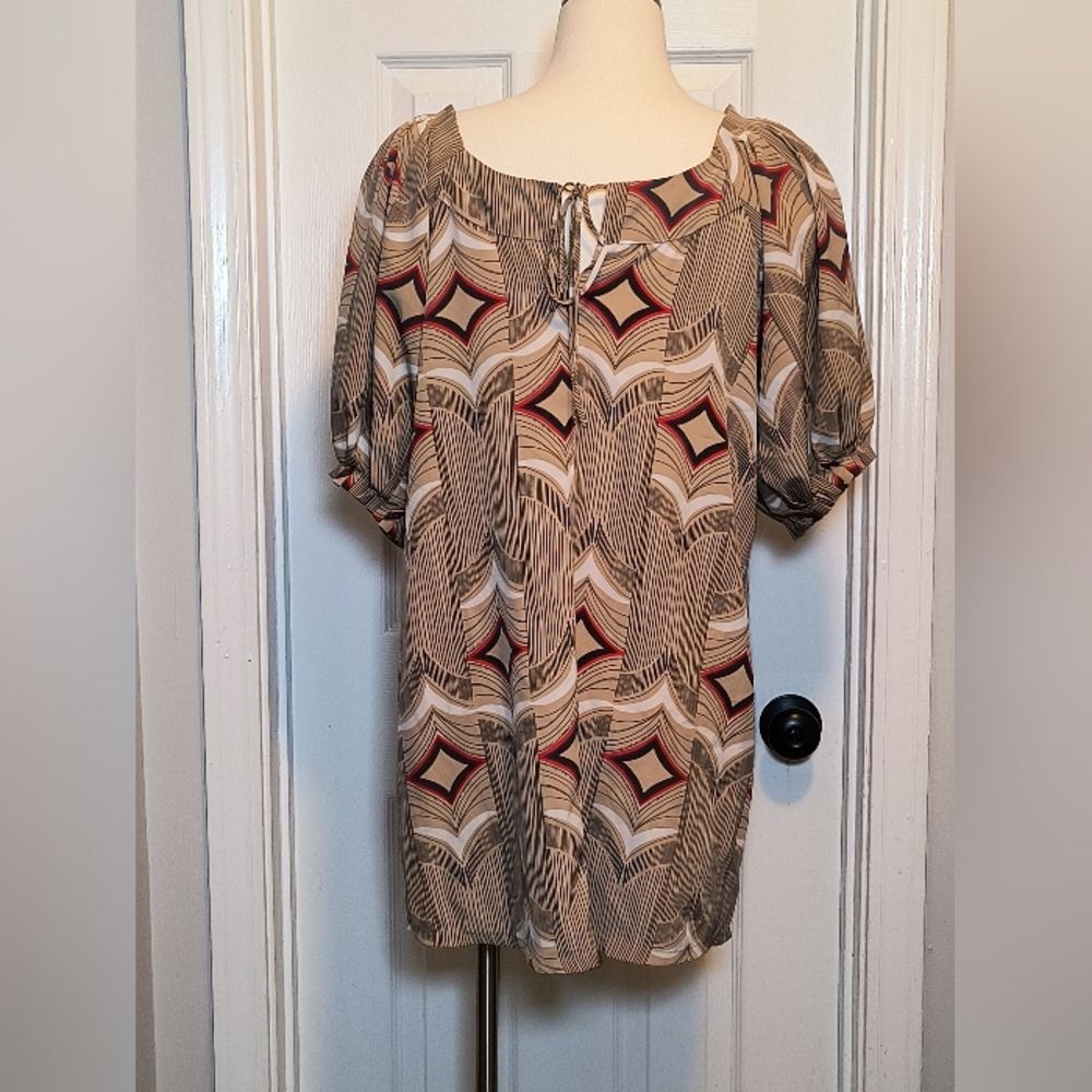 Elle Beige and Burgundy Geometric Print Dress Size S - Picture 3 of 6